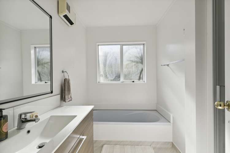 9 Mayaro Crescent Grenada Village_6