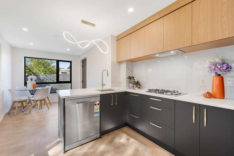 37D Gosford Drive Botany Downs_6
