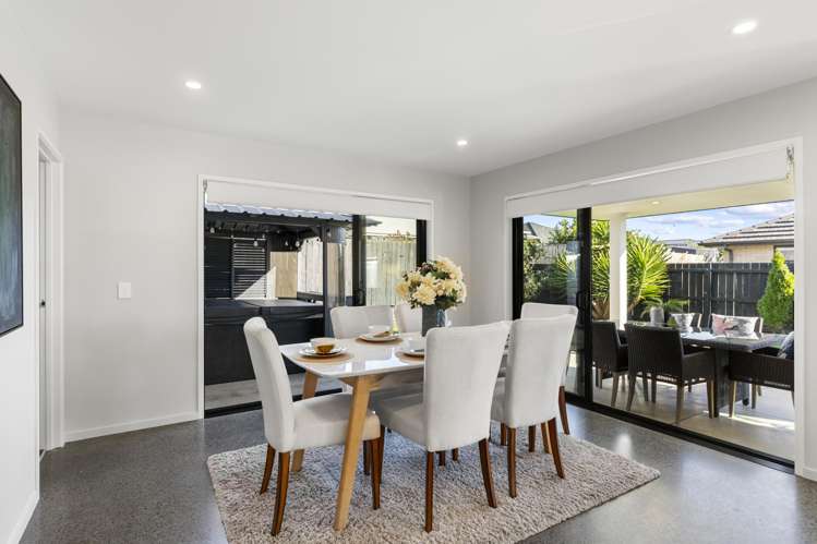 8 Opouatu Avenue Glenbrook_10