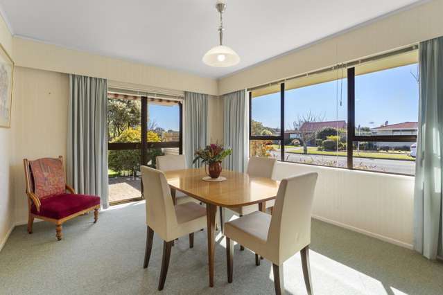 4 Awanui Drive Waikanae_2