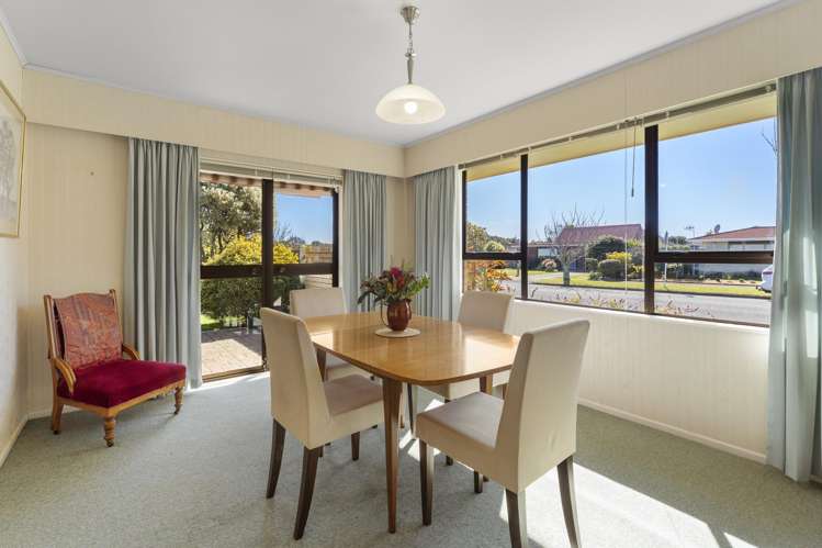 4 Awanui Drive Waikanae_2