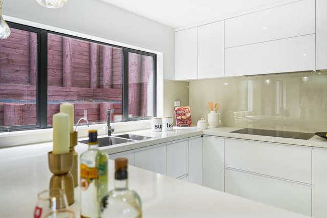 83 Lake Road Northcote_4