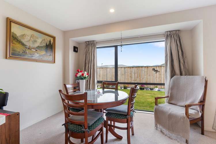 61 Ashmore Park Road_2