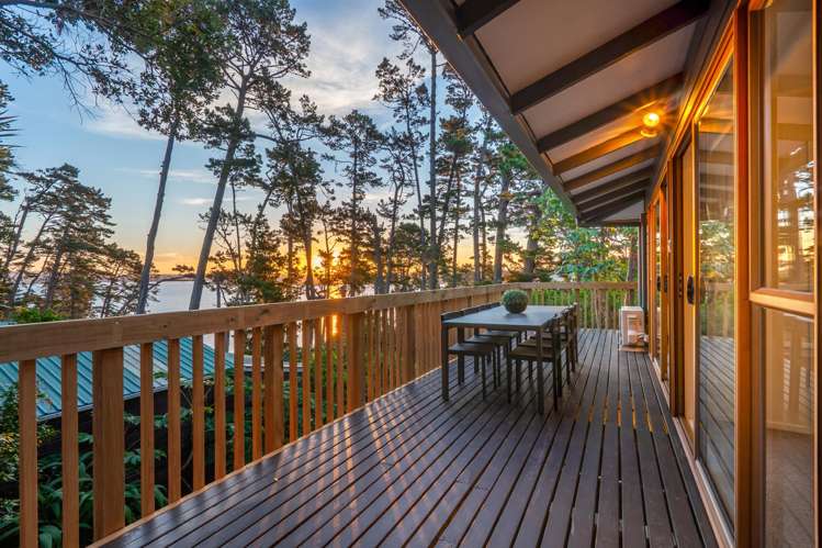 32 Rosecamp Road Beach Haven_1