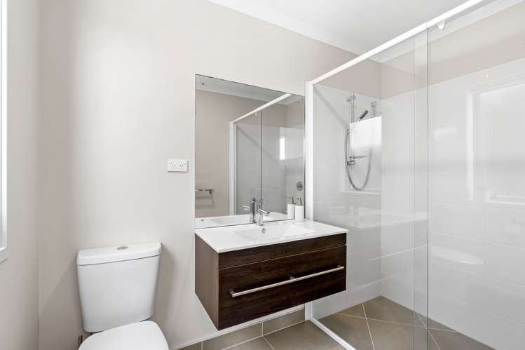 16 Lagoon View Gulf Harbour_16