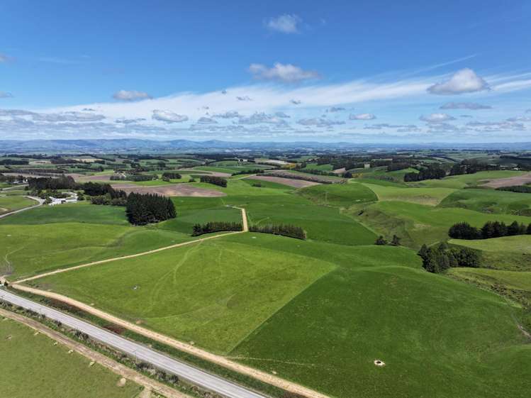 Hillend Road and Falla Burn Road Hillend_17