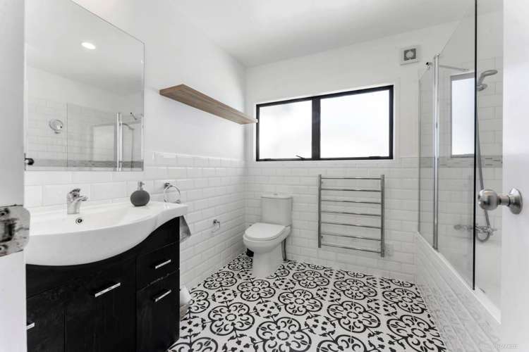 3/3 Barneys Farm Road Clendon Park_7