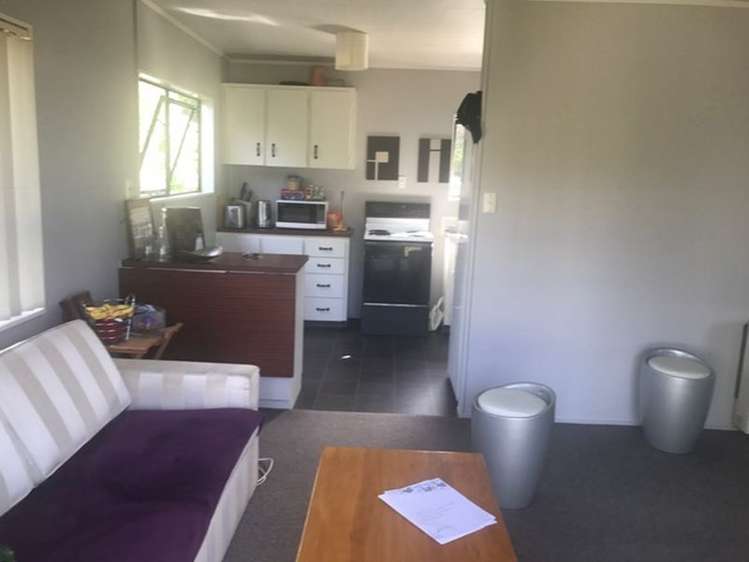 2 Rhodes Street Carterton_2