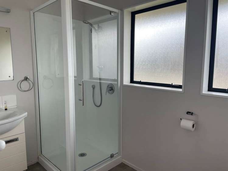 1/16 Bellville Drive Clendon Park_9