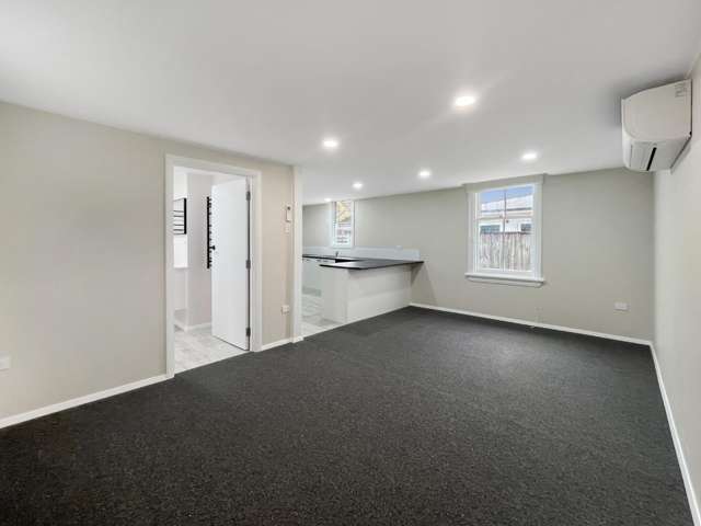 305 Featherston Street 10930_2