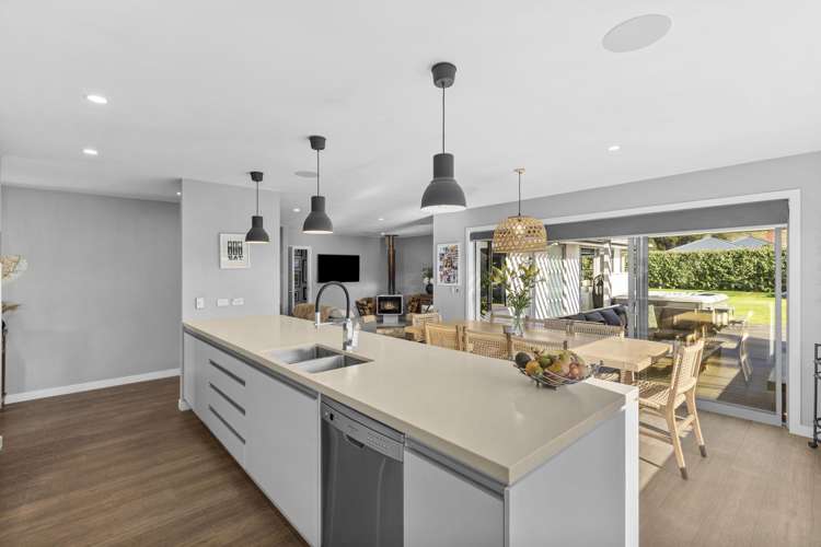 10 Snowberry Street Albert Town_6