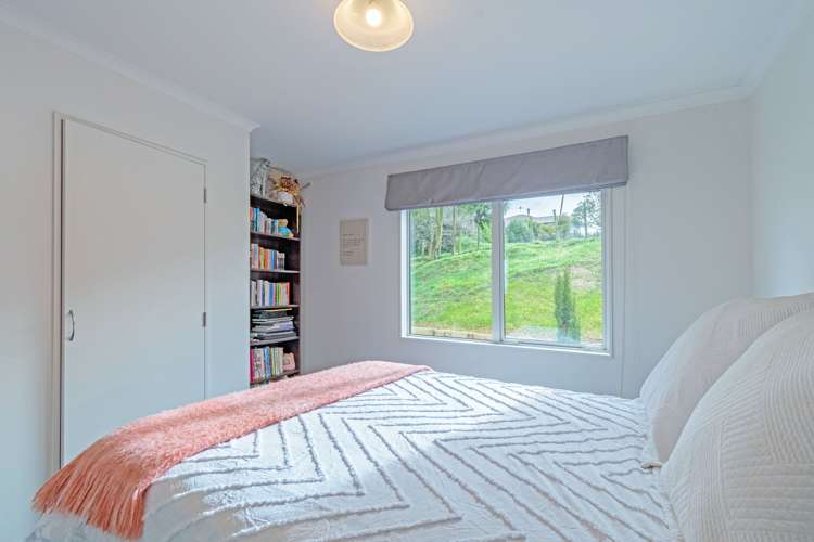 17 King Street Halcombe_15