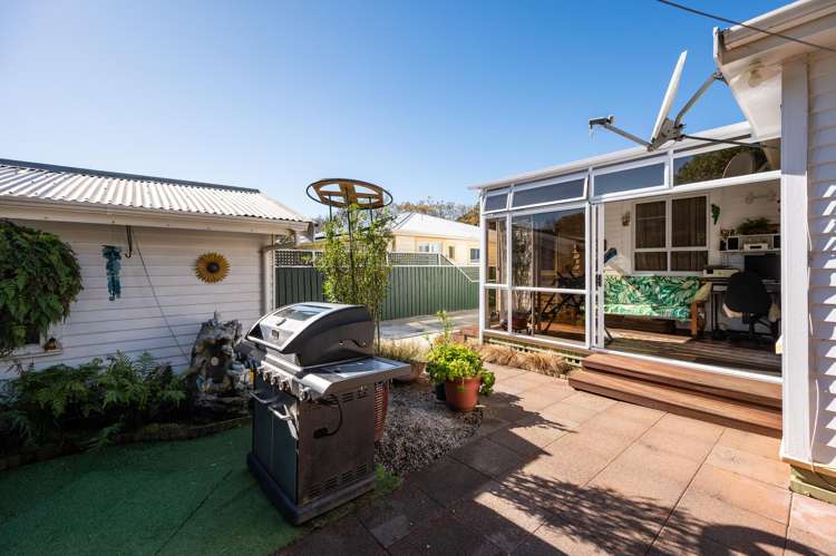 24 Seymour Avenue The Brook_20