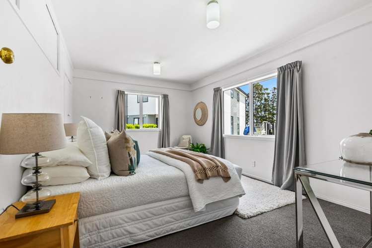2/111 Hobsonville Road West Harbour_13