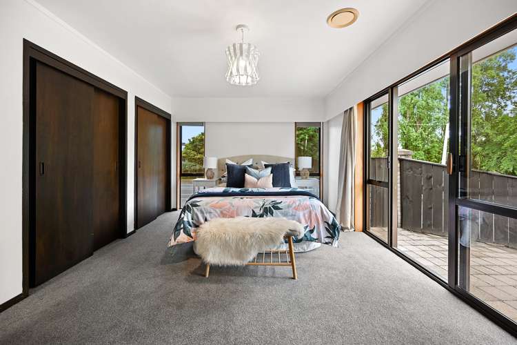 804 River Road Chartwell_13