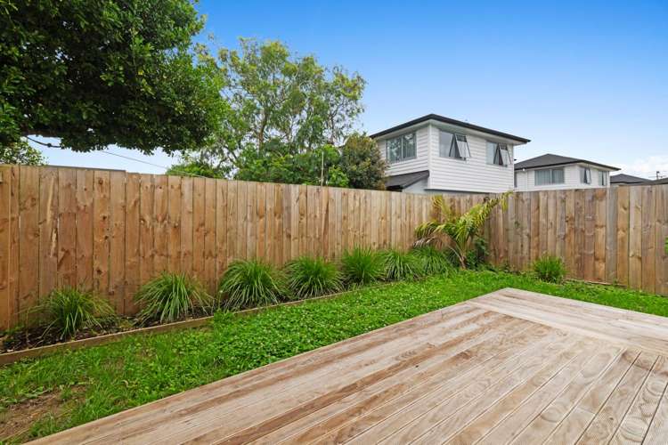 18F Pirangi Street Pt England_14