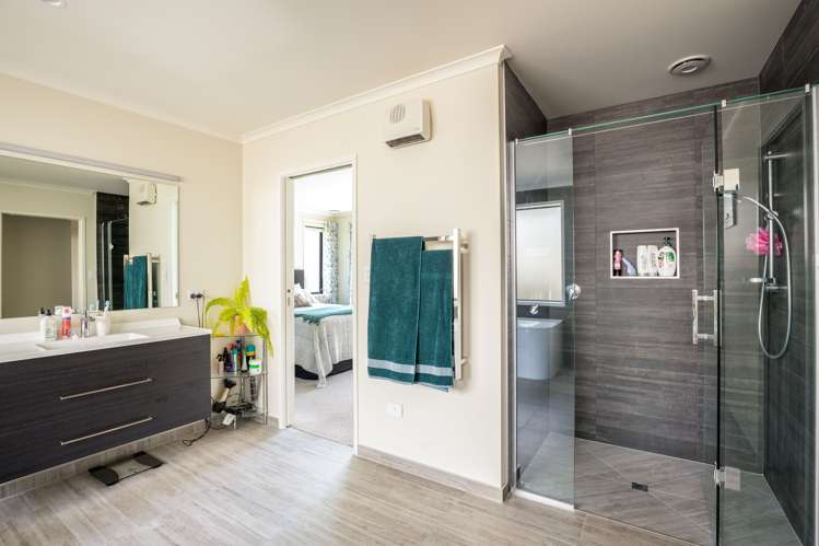 12 Rehua Place Waiwhakaiho_7