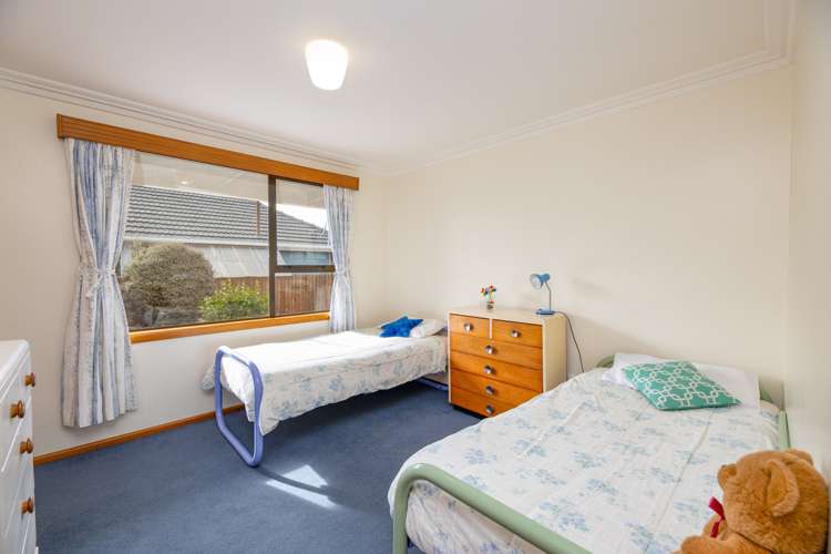 5 Oriana Crescent Hornby_10