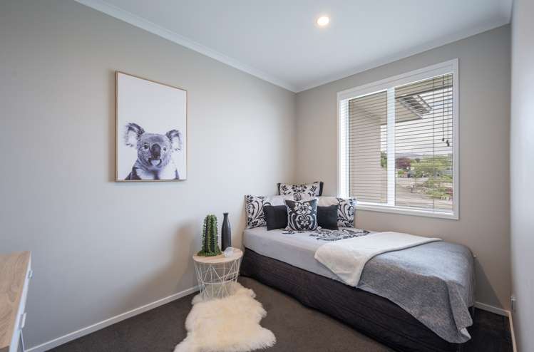 3 Norfolk Place Stoke_15