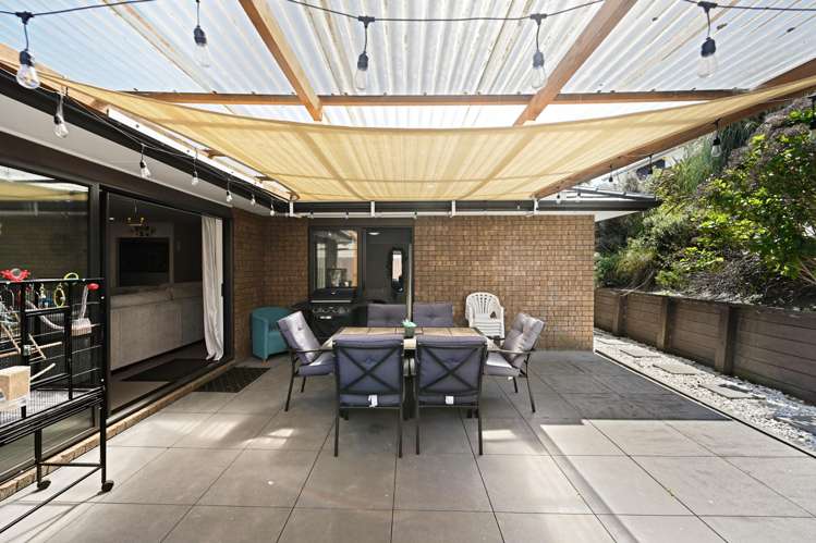 56 Farnborough Drive Grandview Heights_13