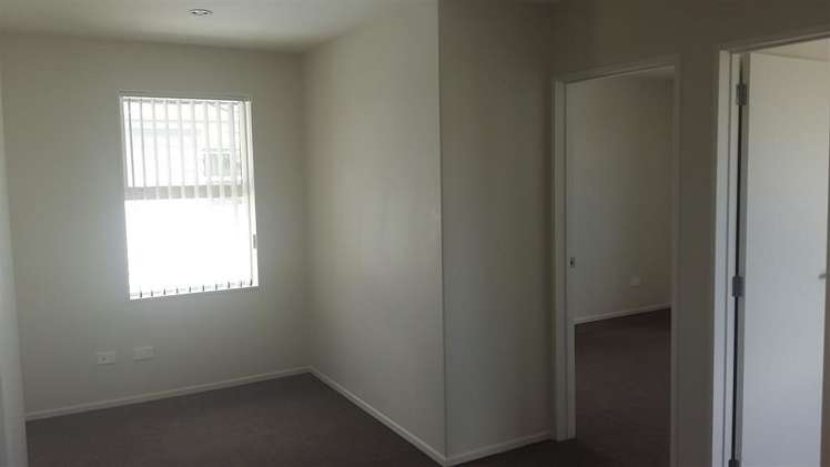 8 Pipipi Crescent Takanini_5