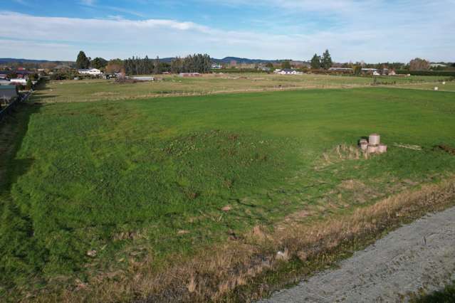 Lot 10,11,13/79 Dejoux Road Winton_2