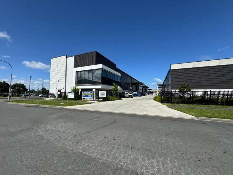 H/8 Chonny Crescent Wiri_1