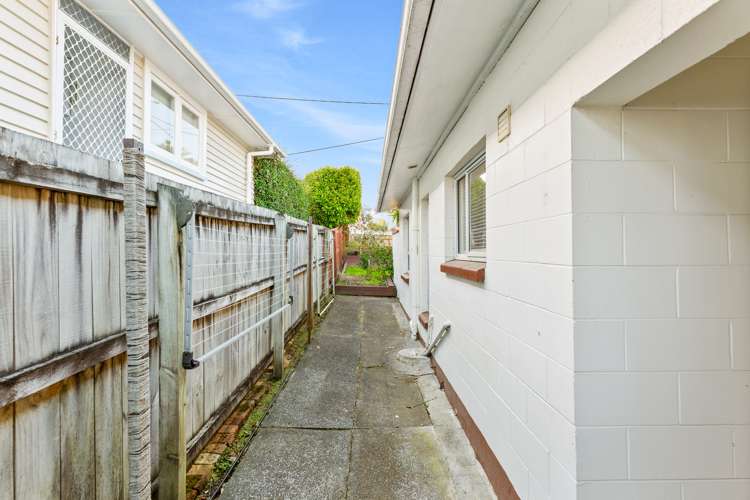 1/23 Tane Street New Lynn_16