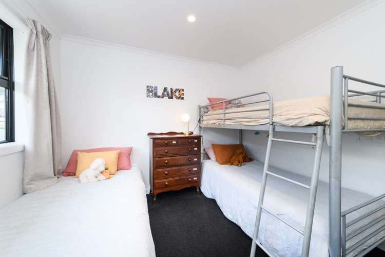 33 Galea Grove Kelvin Grove_11