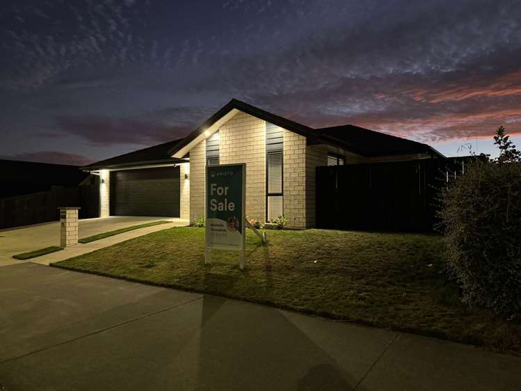 11 Kimbrae Drive Rototuna North_23