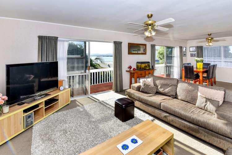 6 Moor Park Wattle Downs_3