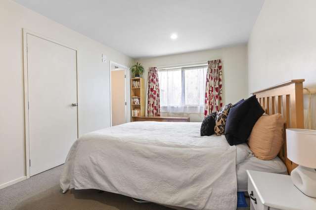 73A/21 Hunters Park Drive Three Kings_4