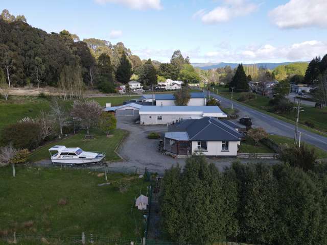 Charming Dipton Lifestyle Opportunity