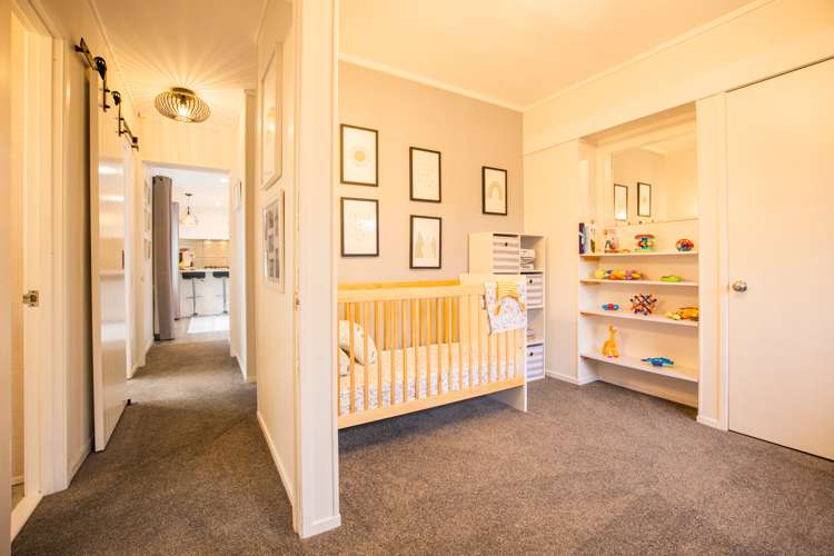 279 Royal Road Massey_13