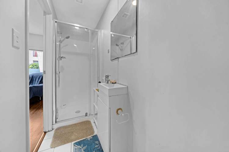 22/6 Ambrico Place New Lynn_14