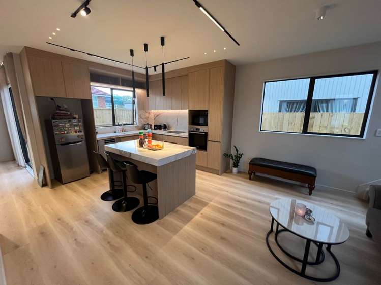 2/31 Hamlin Road Mount Wellington_1