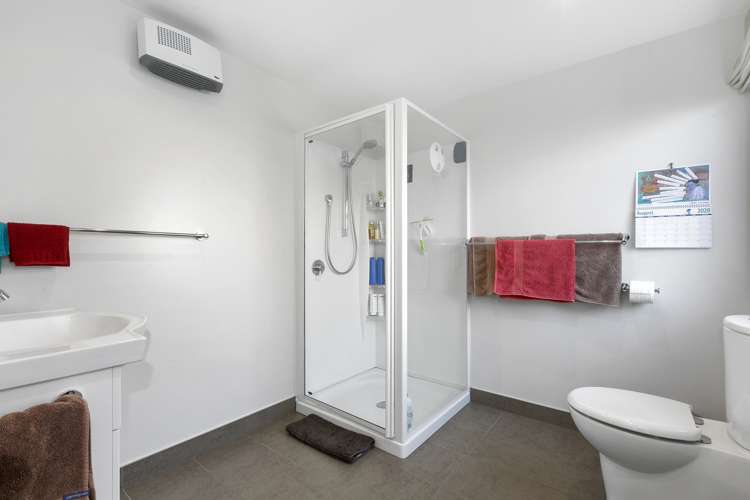 18 Howard Street Macandrew Bay_17