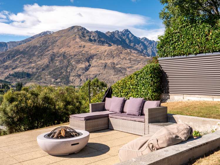 9 Sledmere Drive Lower Shotover_21