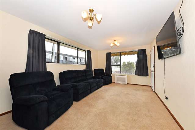 2/2 Mchaffies Place Wainoni_3