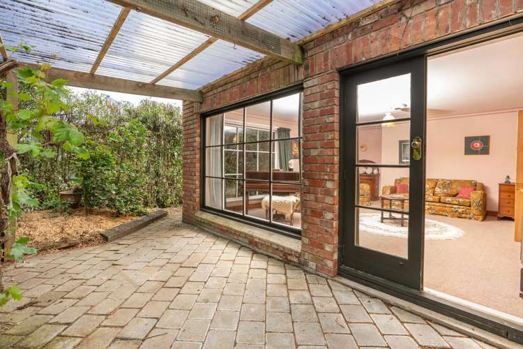 32, 34, 36 & 38 Moerangi Street Broad Bay_21