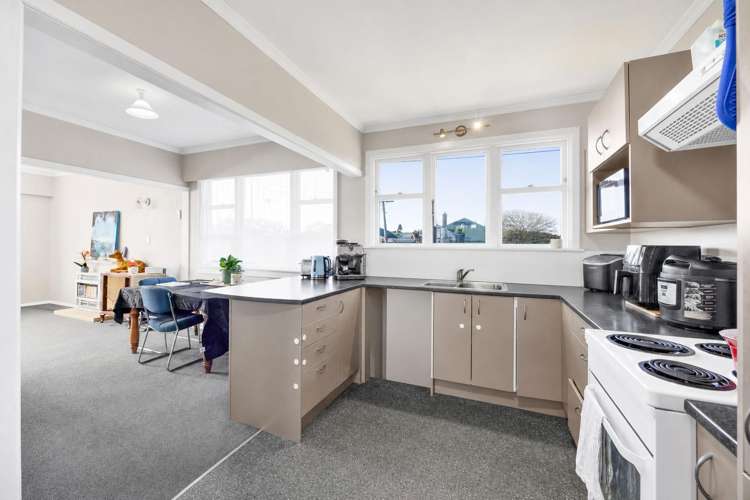 61 Collins Street Hawera_6