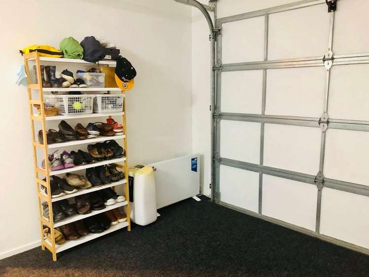 49 Saddleback Grove Karori_11