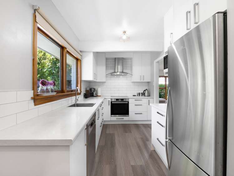 63 Moffat Drive Lincoln_7