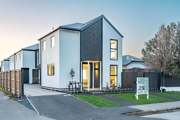 1/3 Humboldt Street Sydenham_34