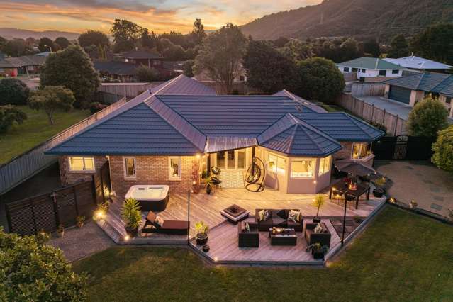 Generous Living In Totara Park
