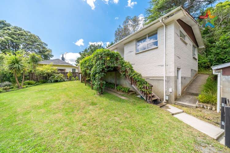 1a Wyndham Road Pinehaven_16