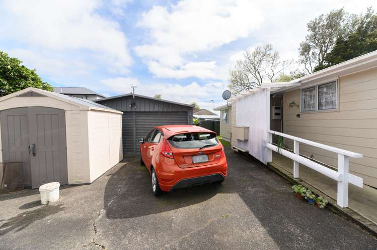 16 Pukeroa Place Papakura_19