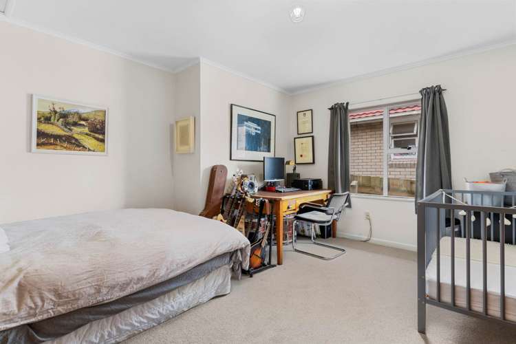 99 Astley Avenue New Lynn_10