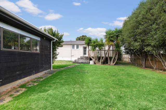 90 Riverpark Crescent Henderson_2