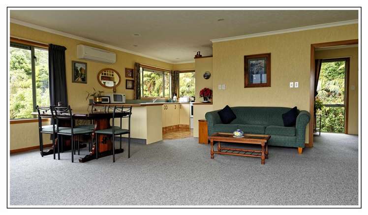 6 Stuart Street Lake Kaniere_6